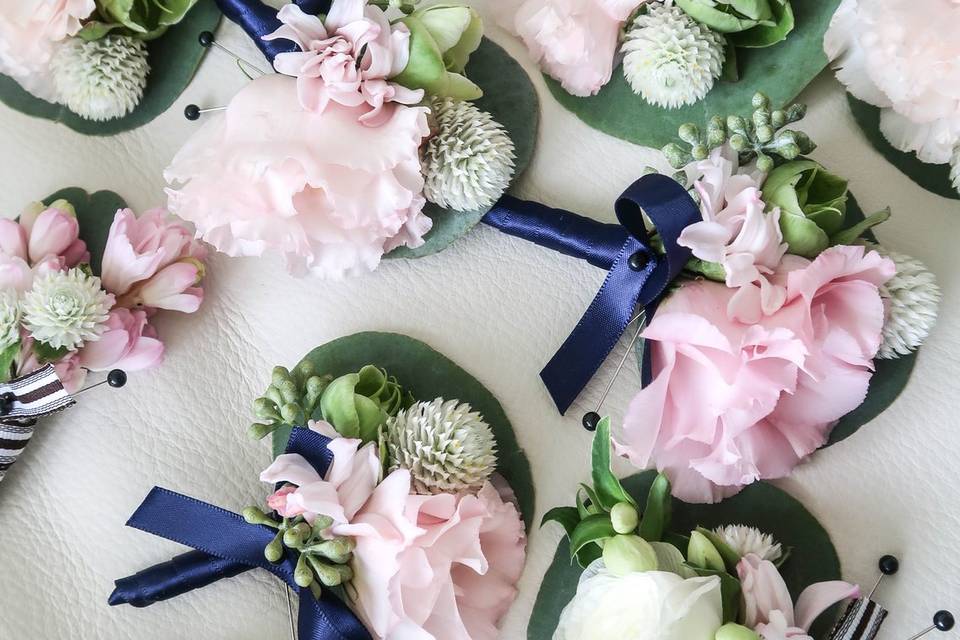 Groom's boutonniere