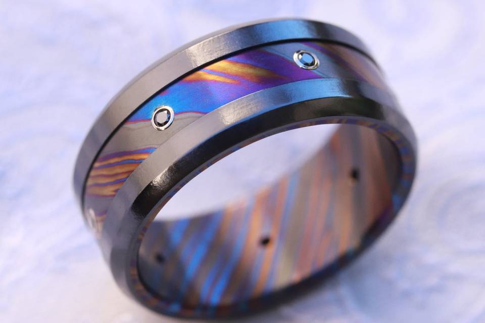 Black diamond Timascus band