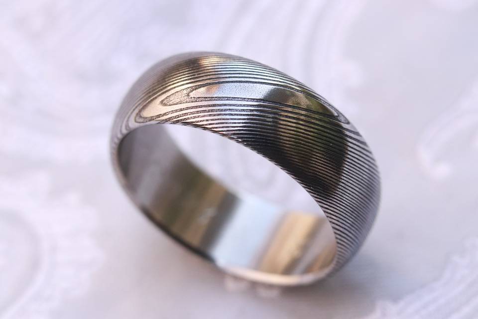 Stainless damascus domed shape