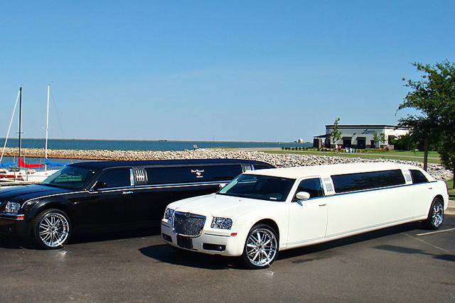 Black Diamond Limousine & Party Bus