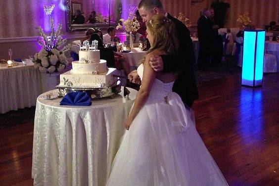 Cake cutting