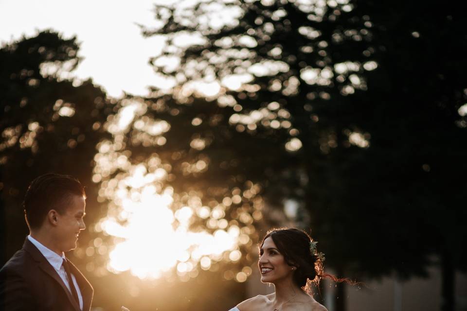 Couple dancing - Derek Coffman Photography