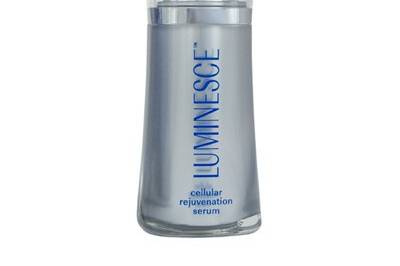 LUMINESCE™ cellular rejuvenation serum.
A rejuvenation product unlike any other. This silky serum has our highest percentage of growth factor complex to super-charge cell renewal. Use it twice daily after cleansing and as a primer to our daily moisturizing complex or advanced night repair.
SIZE: 15ML
Total: $134.95 retail / $83.95 wholesale