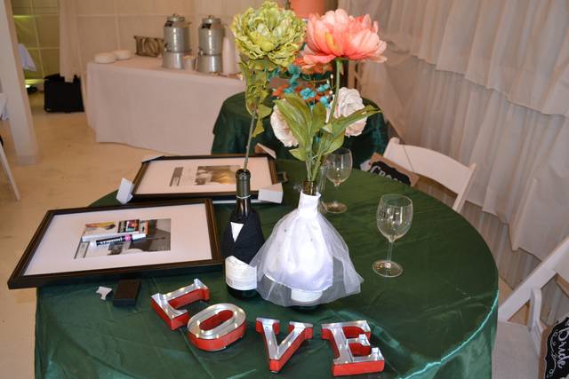 Sweetheart table