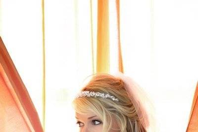 Kelly in her Bridal portraits. I also color and cut Kelly's hair.
Photography by Leslie Spurlock