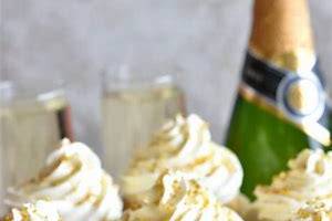 CUPCAKES AND CHAMPAGNE