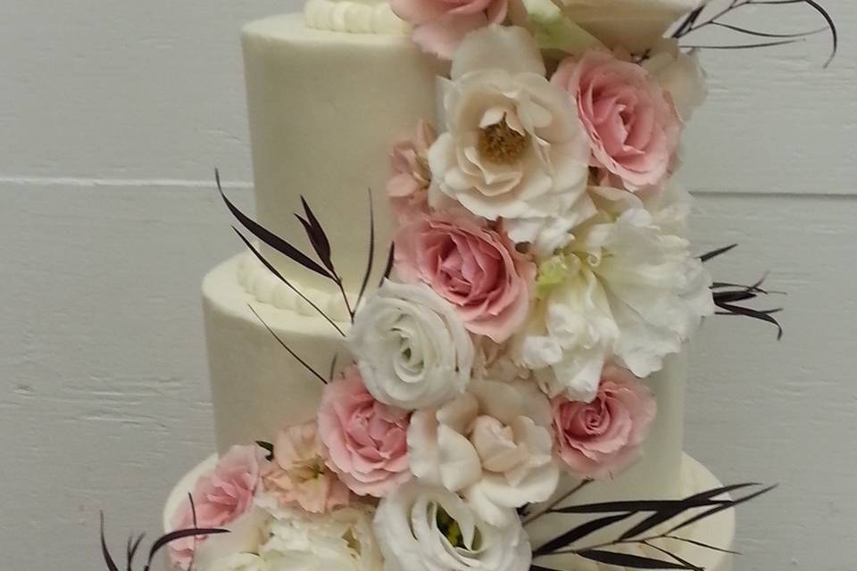 Buttercream cascade flowers