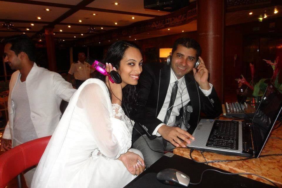 The bride with the DJ