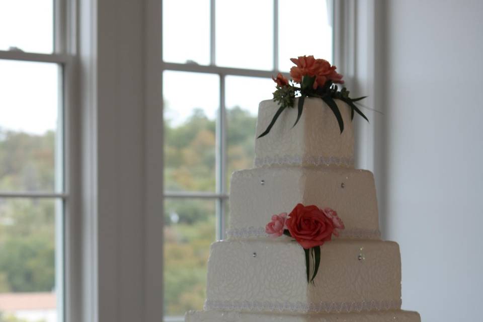 Wedding cake with a view