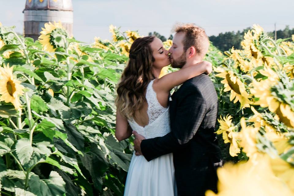 Portraits in the sunflowers