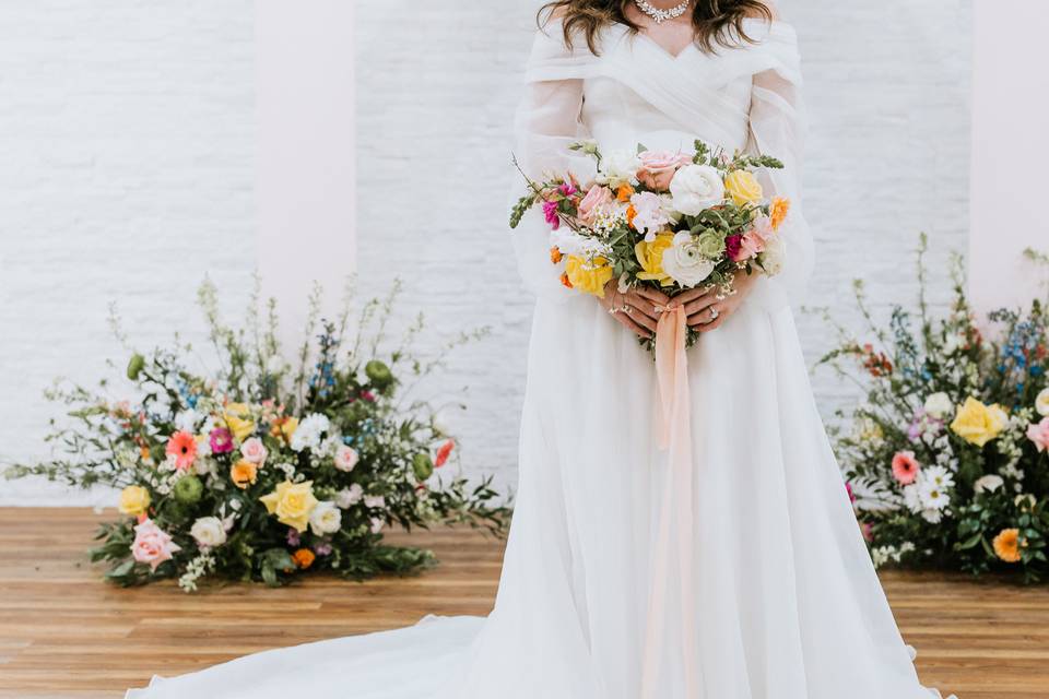 Bridal Bouquet & Arch