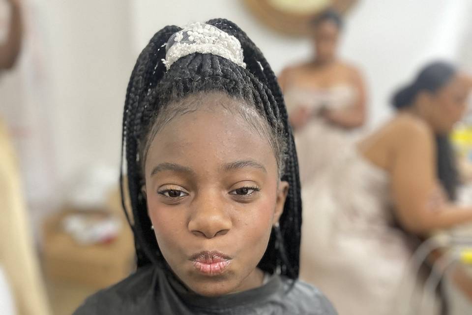 Flower girl makeup