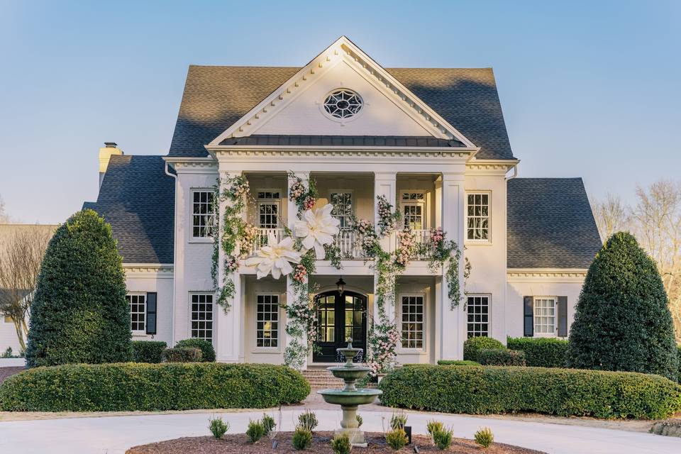Donovan Manor