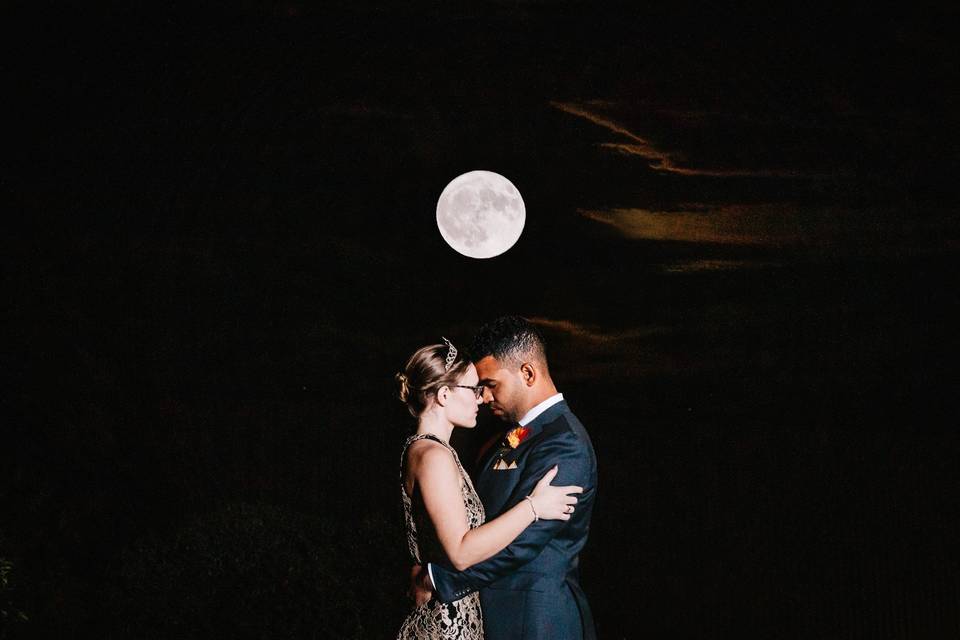 Full moon wedding