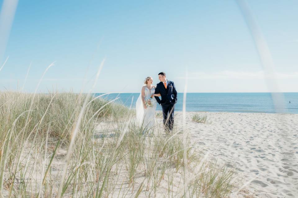 Nearby beach for photos
