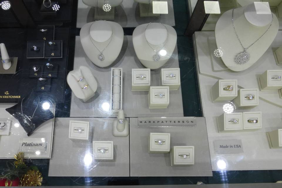 Lotus Jewelers