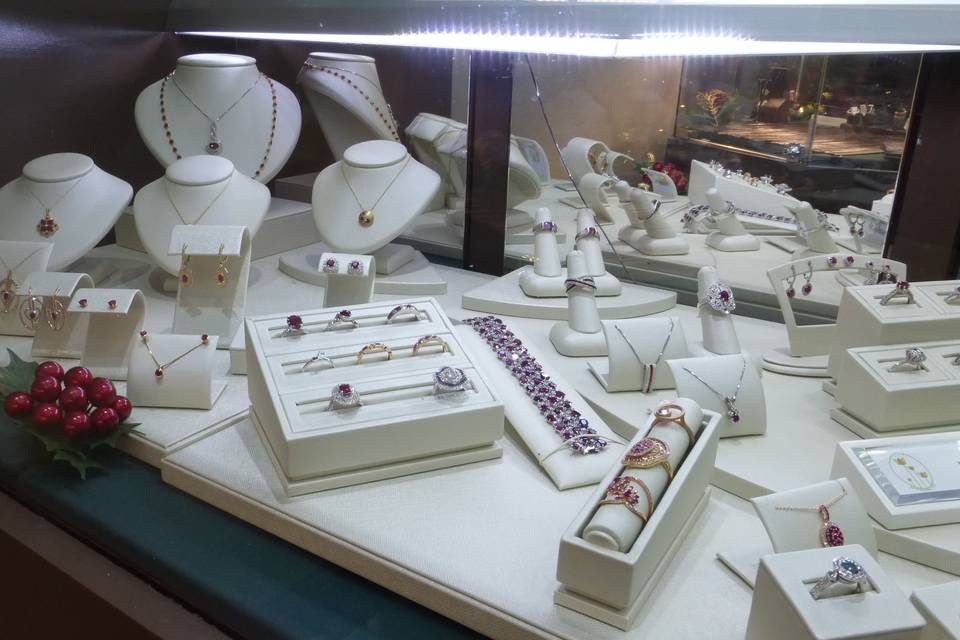 Lotus Jewelers