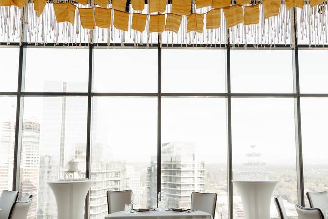 Sweetheart table