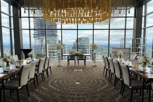 Bamboo + sweetheart table