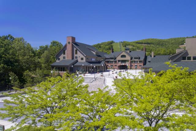 Whitetail Resort