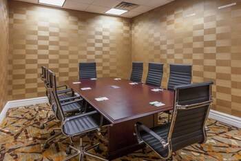 Intimate meeting room