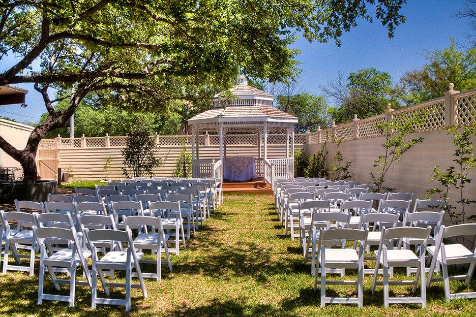 Outdoor gazebo