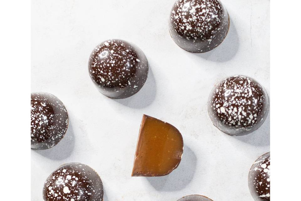 Salted caramel bonbon