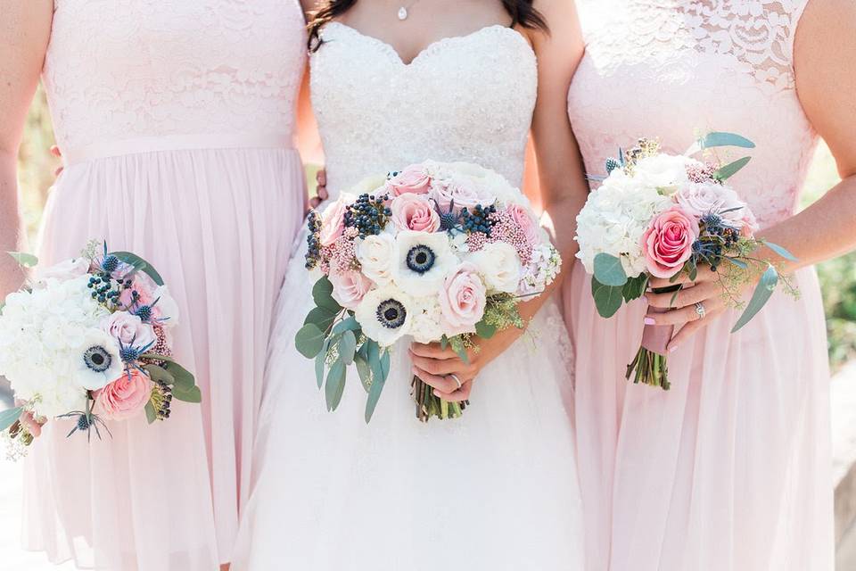 Navy & Blush Bouquet