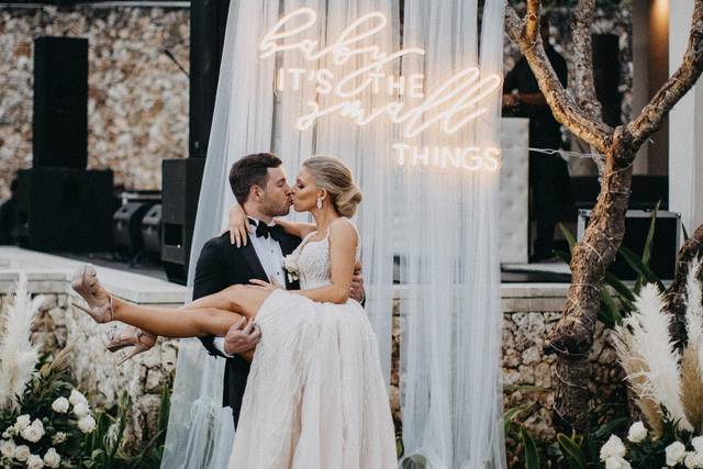 Custom Neon Wedding Sign