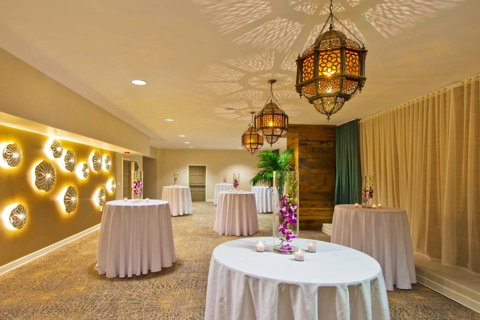 Commence your special event in our moroccan inspired pre function area, the perfect space for your cocktail reception.