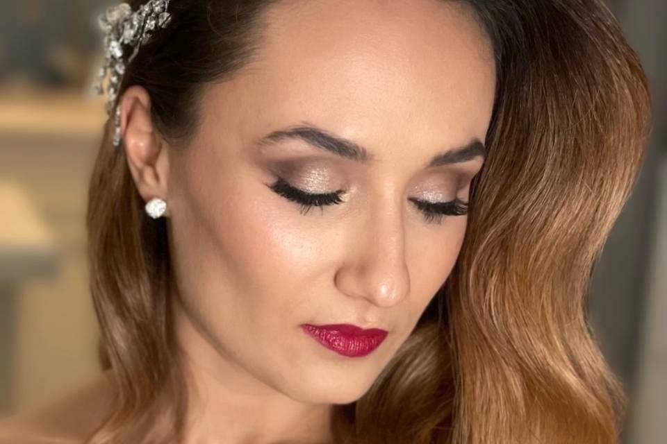 Romantic bridal makeup