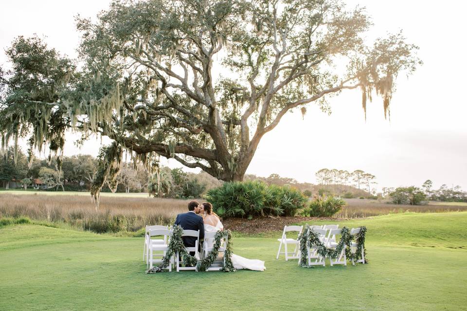 Oak Point Lawn Ceremony