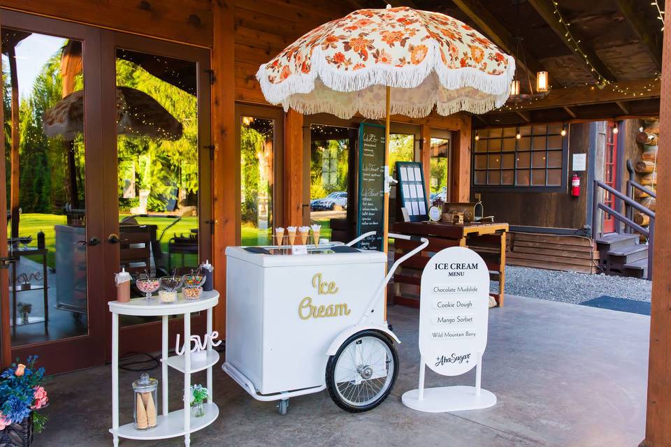 Ice Crean Cart at The Barn