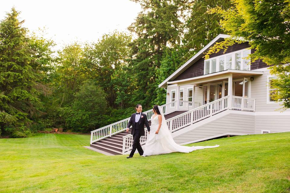 The Lodge Ceremony Lawn
