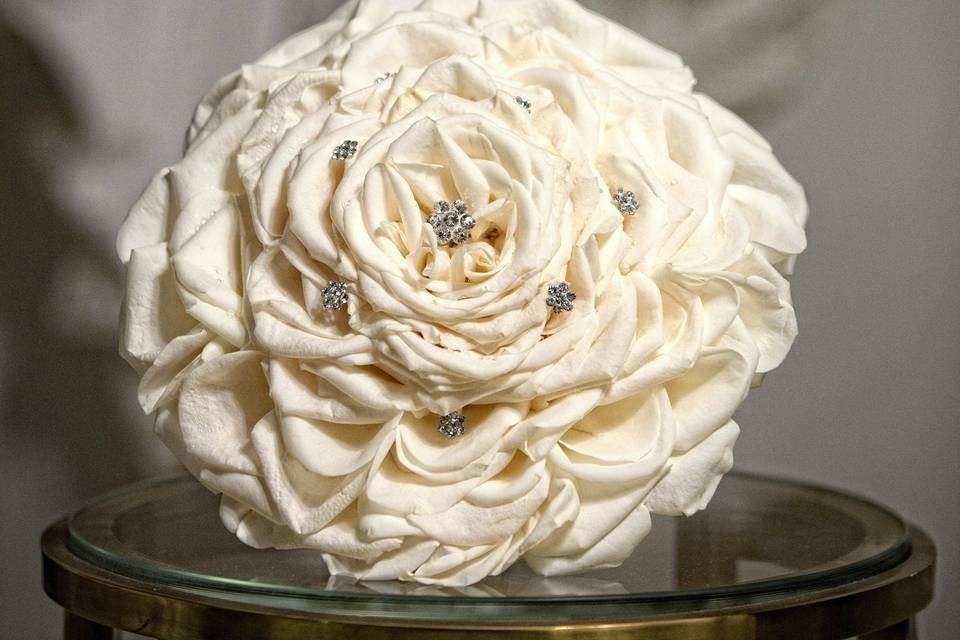 Bouquet of white flowers