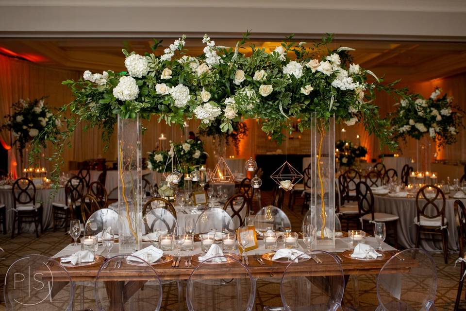 Sweetheart table