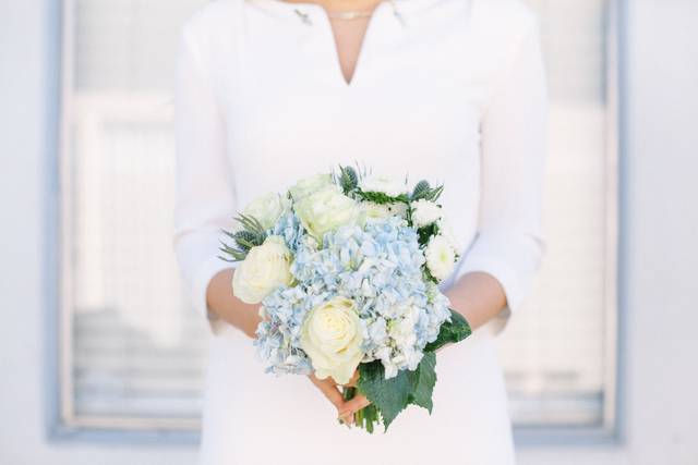 Bride holding her bouquet
