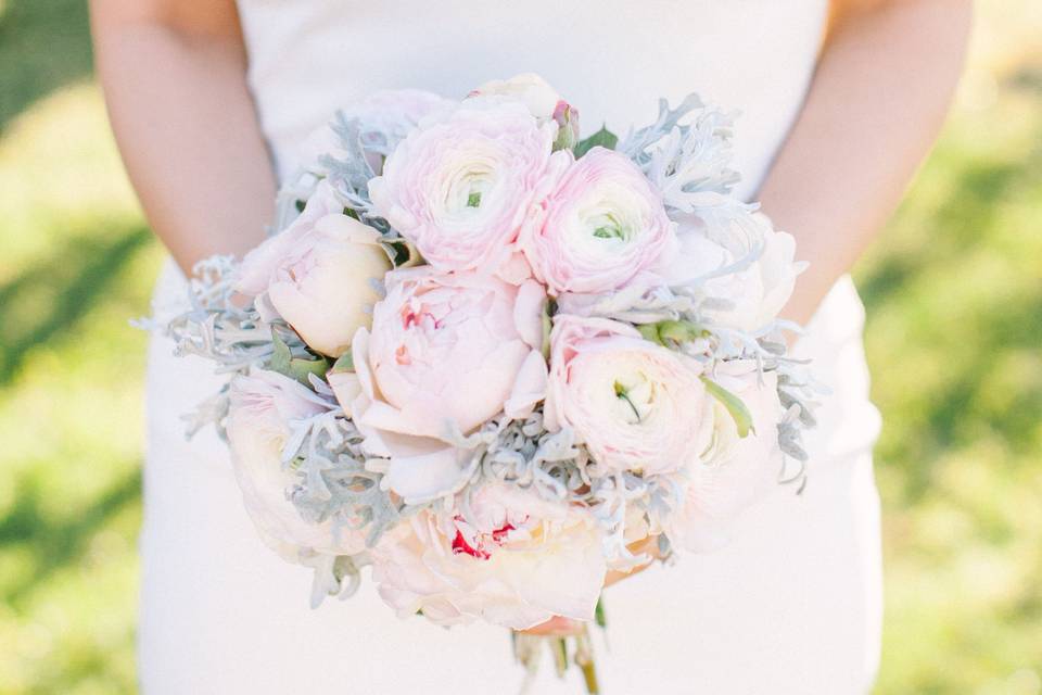 Bride holding her bouquet