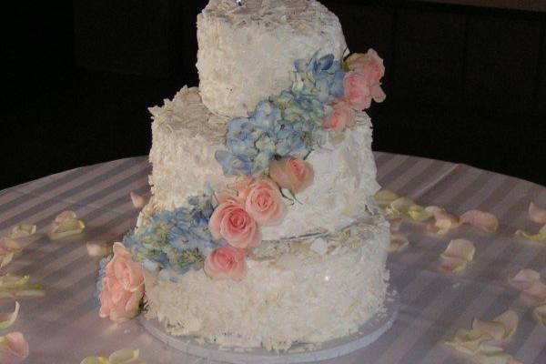 Rustic + Simple Dusty Blue Wedding Cake | Louisa's Homemades | Cake  Inspiration | Styled Shoot | Wedding cakes blue, Wedding cake dusty blue,  Simple wedding cake