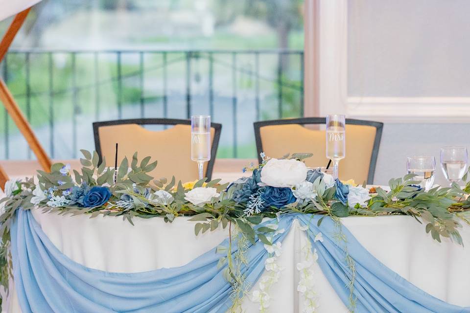 Sweetheart table