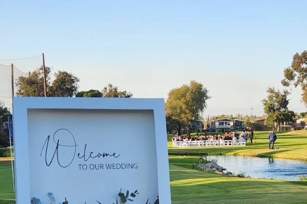 Welcome sign