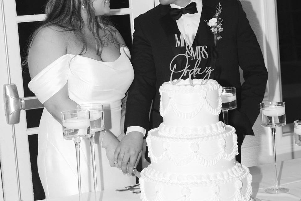 Cake cutting