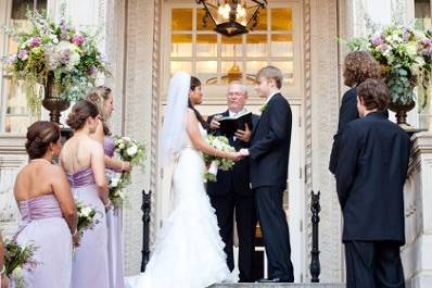 Beautiful wedding ceremony at The Historic Tutwiler Hotel, Birmingham