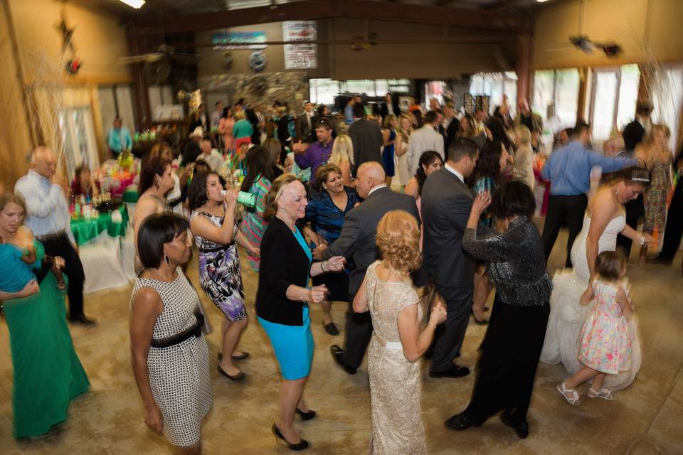 The guests dancing