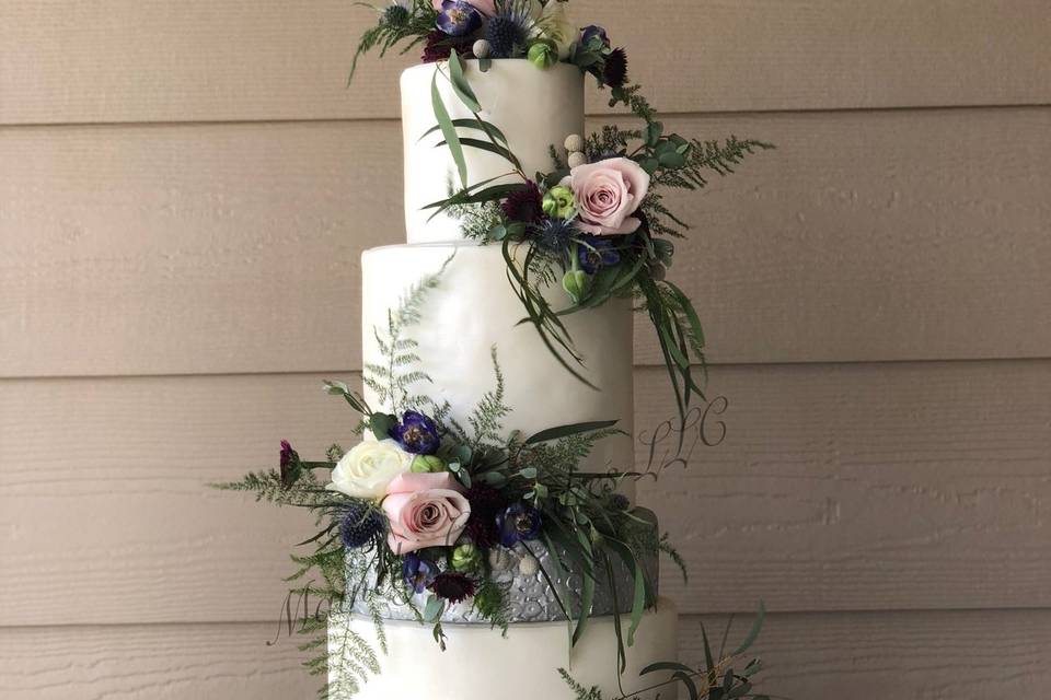 White and silver floral cake