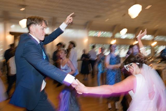 Bride & Groom Dancing