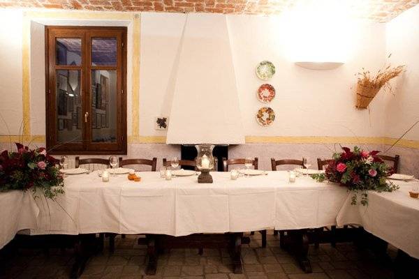 An old farmhouse is a perfect place for a wedding party, Italy.
