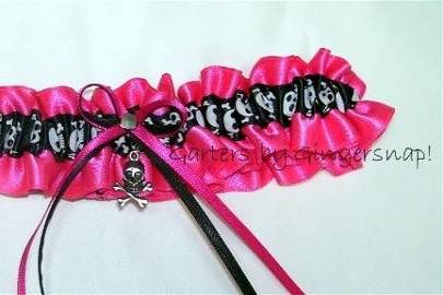 Goth Princess~ Wedding or prom garter, hot pink & skulls