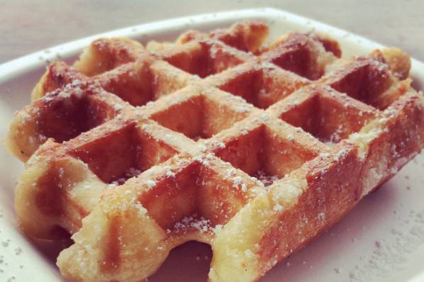 Liège waffle with powdered sugar