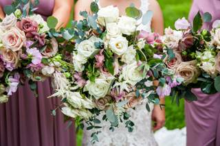 Isn't That Gorgeous! Wedding and Event Flowers